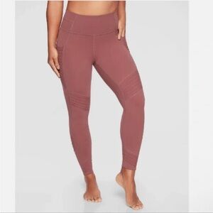 Athleta high rise yoga pant with ribbed detailing, sz m